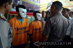 Pasangan LGBT Jember Ditetapkan Tersangka Pemalsu Persyaratan Nikah