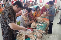 50 Guru SD Surabaya Ikuti Pelatihan Pengembangan Industri Kreatif