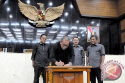 DPRD-Pemprov Jabar Setujui APBD Perubahan 2017