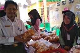 SMK Jembatani Alumni Dengan Dunia Usaha