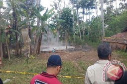 Polisi Jaga Lokasi Semburan Lumpur di Tasikmalaya