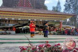 Ribuan Warga  Meriahkan Pawai Pesta Mejuah-juah