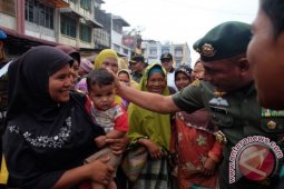 Edy Rahmayadi "Diserbu" Warga Untuk Bersalaman