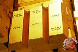 Emas naik ditopang melemahnya dolar AS dan ekuitas