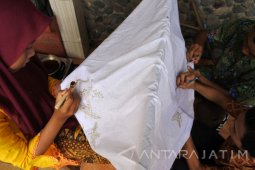 Membatik Di Hari Sumpah Pemuda