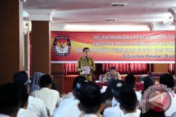 PELANTIKAN DAN PENGAMBILAN SUMPAH JANJI
