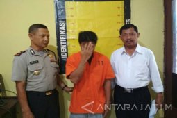 Polisi Tangkap Pencuri Cengkih di Surabaya