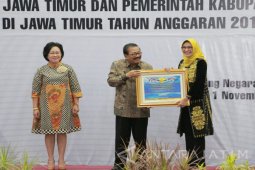 Pemkab Probolinggo Terima Penghargaan Standar Tertinggi LKPD 2016