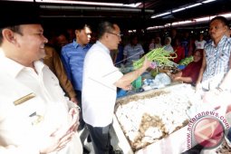 Ketua MPR Blusukan ke Pasar
