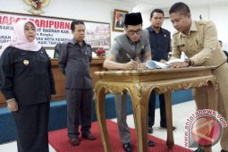 Pemda-DPRD Batanghari teken kesepakatan KUA-PPAS APBD