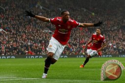 Manchester menang 2-0 atas Benfica