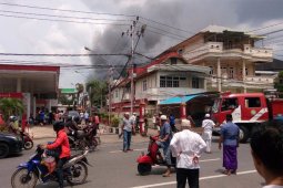 Toko Boneka Di Pontianak Hangus Terbakar