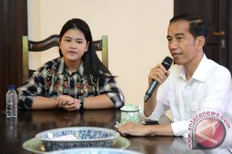Jokowi arahkan relawan jaga ketertiban saat prosesi pernikahan