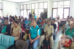 Bupati minta kepala kampung berhati-hati kelola dana desa