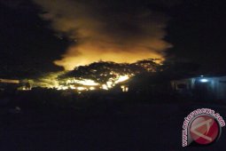 Si Jago Merah Hanguskan Tujuh Unit Rumah