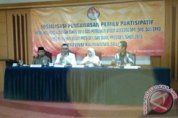 Syaifullah Tamliha serahkan syarat bacalon DPD