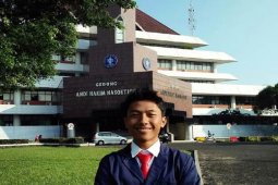 Jejak Prestasi Sang Pencetak IPK Sempurna 4,00