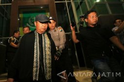 Penyidik Kejati Jatim Tahan 16 Tersangka Korupsi Sapi