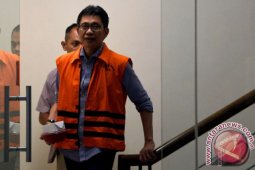 Eddy Rumpoko dituntut delapan tahun penjara