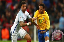 Inggris Imbangi Brazil