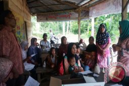 Pemuda Garut gelar aksi sukarela bersihkan masjid