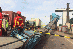 Tidak Ada Korban Pada Insiden Crane