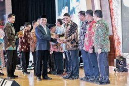 Kota Kediri Raih Penghargaan Kihajar Award 2017