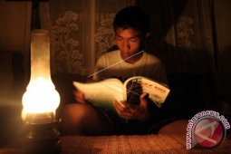 Warga Maba Utara harapkan layanan listrik