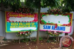 Karangan Bunga Untuk Setnov Dirusak Orang