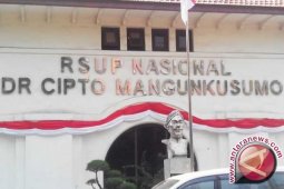 Novanto Dirawat di RSCM Kamar 705