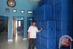 DKP Mukomuko bagikan sarana perikanan kepada nelayan