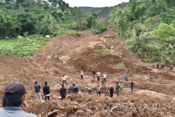 Ponorogo Landslide Claims Two Lives