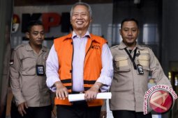 KPK Perpanjang Penahanan Tonny Budiono