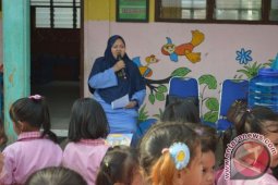 Bunda Paud Ajak Biasakan Cuci Tangan Pakai Tangan