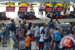 Penerbangan di Bandara Lombok Normal Pascaerupsi Gunung Agung