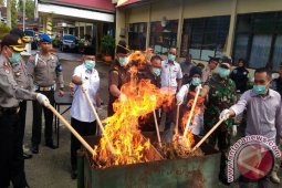 IPOL: Kader Murni di Pilkada Jatim Minim