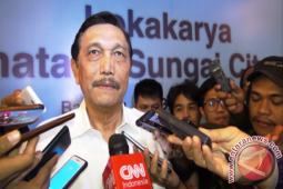 Menko Luhut Kaji Usulan Badan Otoritas Citarum