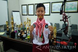 Siswa SD Al Hikmah Raih Tiga Medali di POR Jatim