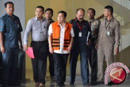KPK Limpahkan Berkas Setnov ke Pengadilan