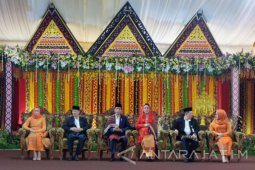 Jokowi Nasihati Putri dan Mantunya Pakai Bahasa Mandailing (Video)