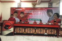 Azwar Anas Wayangan di Tulungagung
