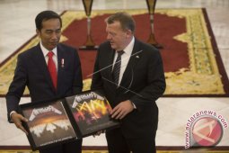 Presiden Jokowi Sambut PM Lars Lokke