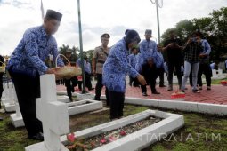 Risma Minta ASN Surabaya Munculkan Inovasi Baru Pelayanan Publik