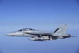 Pesawat tempur AS jatuh di dekat San Diego, pilot selamat