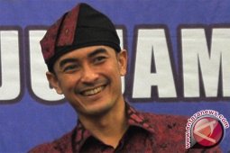 Zumi Zola ditahan KPK