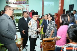 Perayann Natal, Anas Tekankan Pengembangan Anak