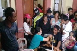 YIP Beri Pelayanan Kesehatan Pengungsi Gunung Agung