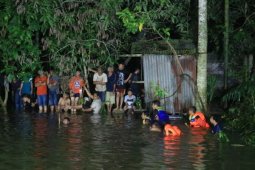 Siswa Samarinda Terseret Arus Sungai Belum Ditemukan
