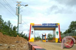Pemerintah se Tabagsel Harus Dukung Pengembangan Bandara Aek Godang