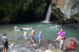 SAR Evakuasi Korban Tenggelam Air Terjun Buleleng